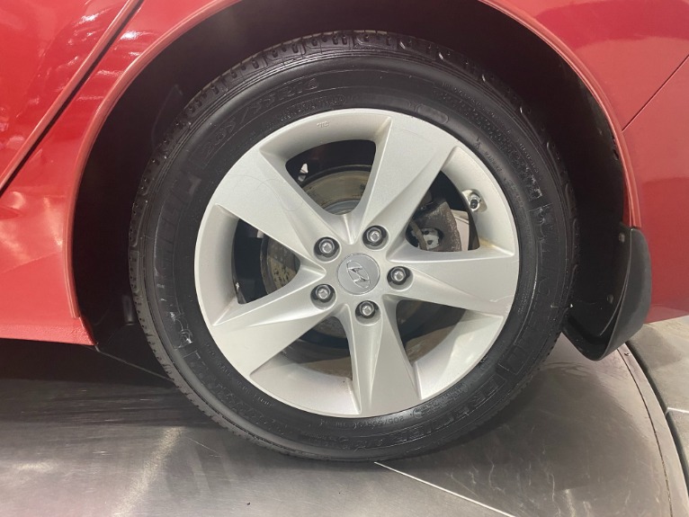 Used-2013-Hyundai-Elantra-GLS