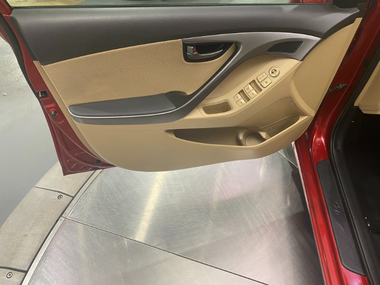 Used-2013-Hyundai-Elantra-GLS