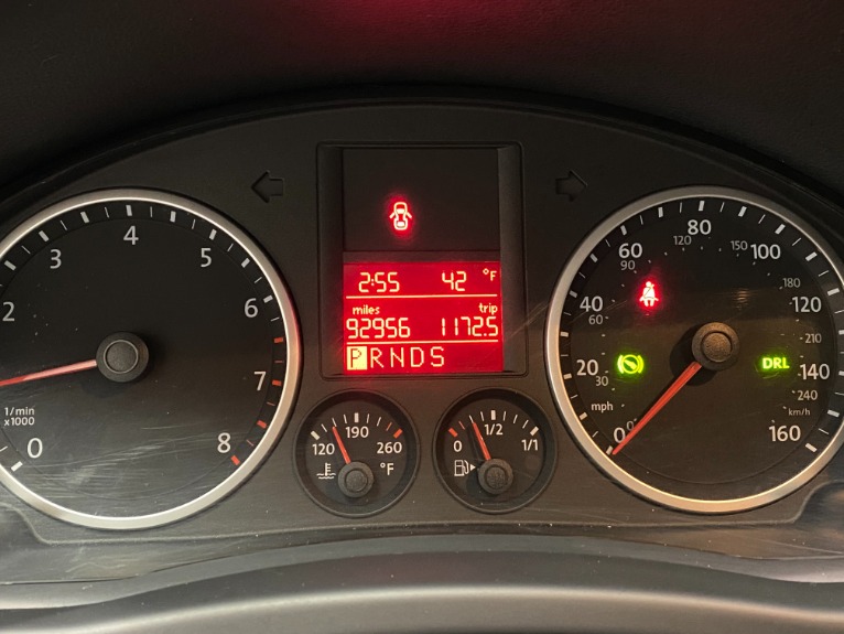 Used-2009-Volkswagen-Tiguan-FWD