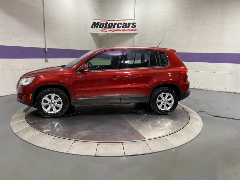 Used-2009-Volkswagen-Tiguan-FWD
