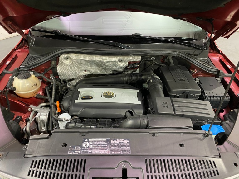 Used-2009-Volkswagen-Tiguan-FWD
