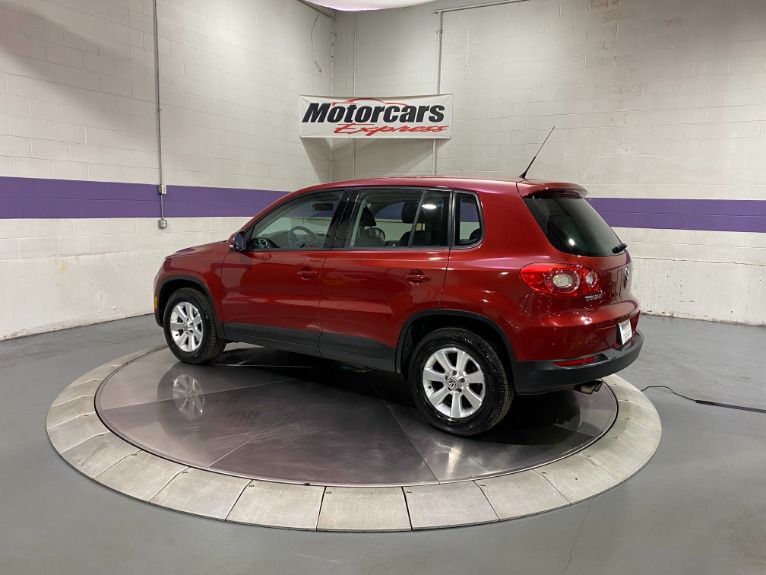 Used-2009-Volkswagen-Tiguan-FWD