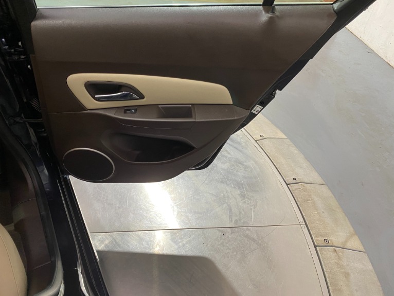 Used-2015-Chevrolet-Cruze-LTZ-Auto-FWD