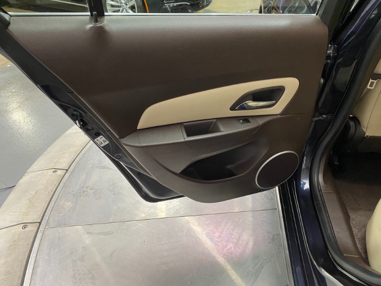 Used-2015-Chevrolet-Cruze-LTZ-Auto-FWD