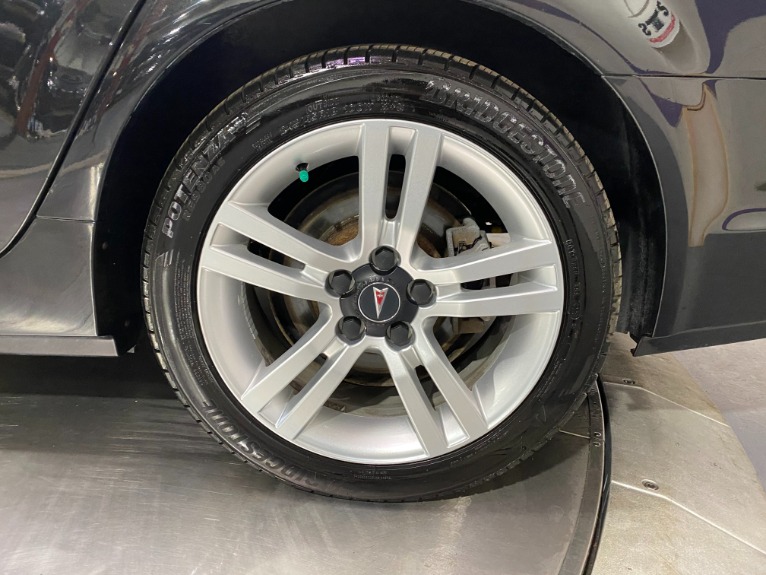 Used-2009-Pontiac-G8-RWD