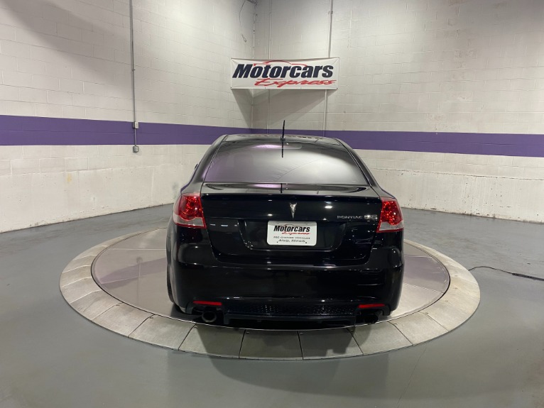 Used-2009-Pontiac-G8-RWD