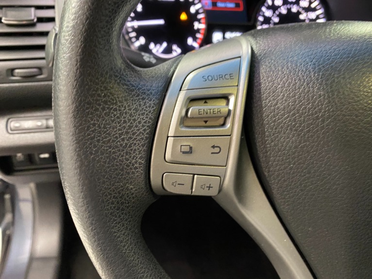 Used-2013-Nissan-Altima-25-S-FWD