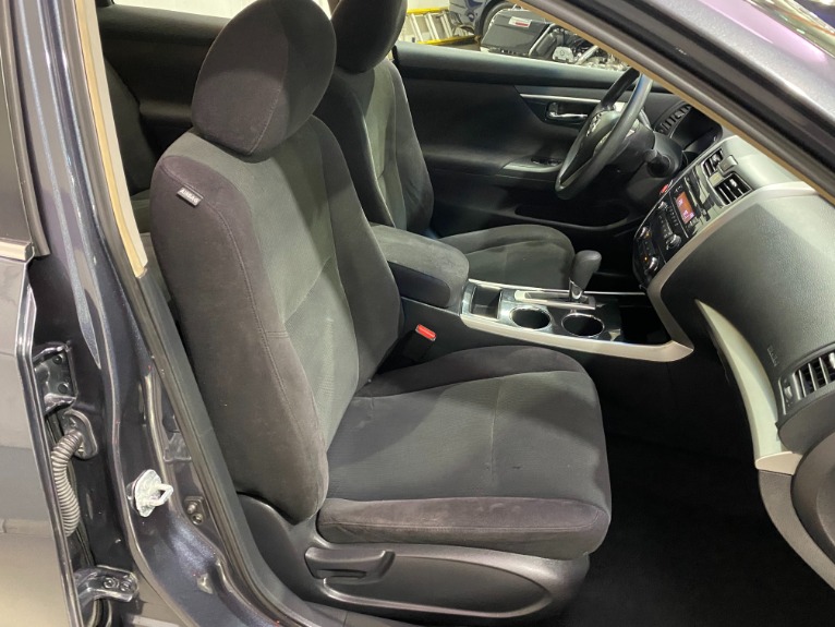 Used-2013-Nissan-Altima-25-S-FWD