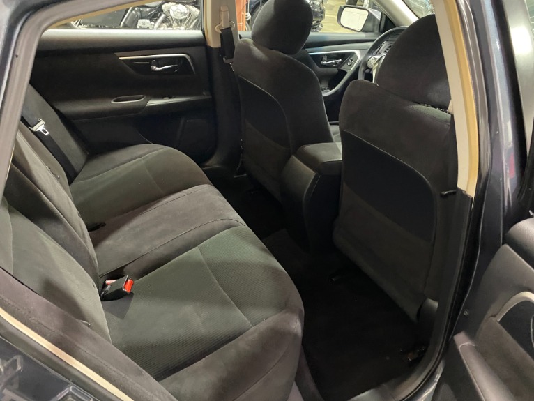 Used-2013-Nissan-Altima-25-S-FWD