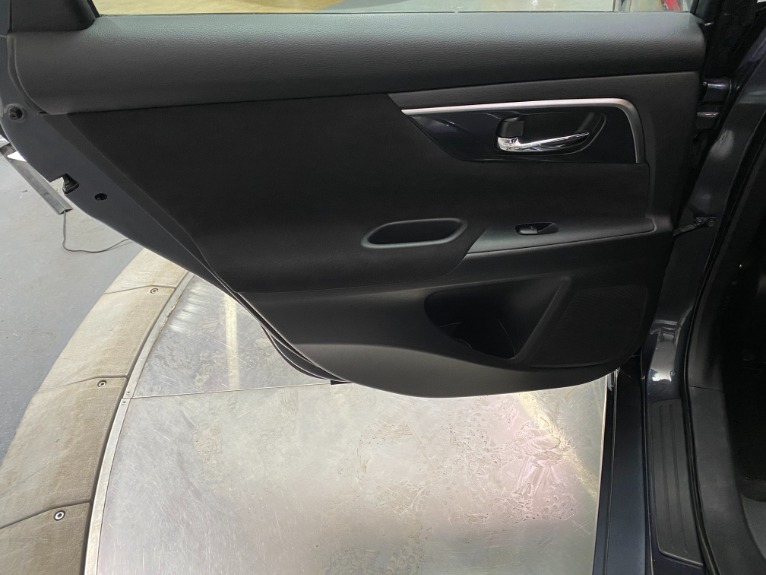 Used-2013-Nissan-Altima-25-S-FWD