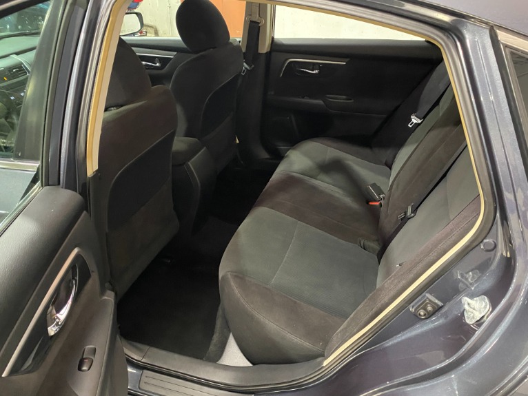 Used-2013-Nissan-Altima-25-S-FWD