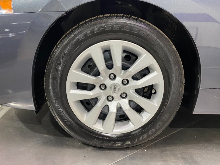 Used-2013-Nissan-Altima-25-S-FWD