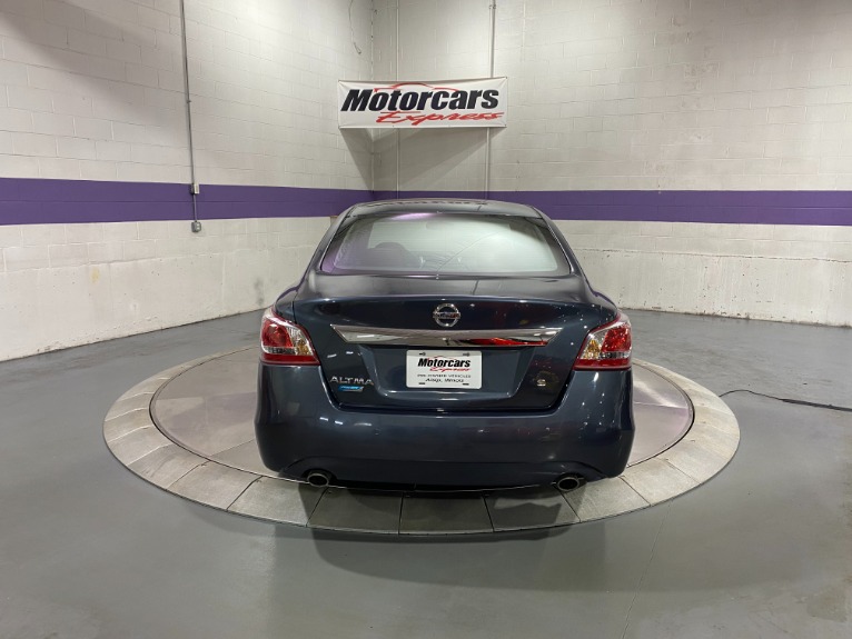 Used-2013-Nissan-Altima-25-S-FWD