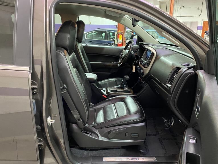 Used-2019-GMC-Canyon-Denali-4x4