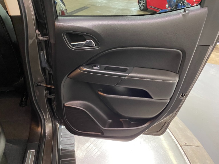 Used-2019-GMC-Canyon-Denali-4x4