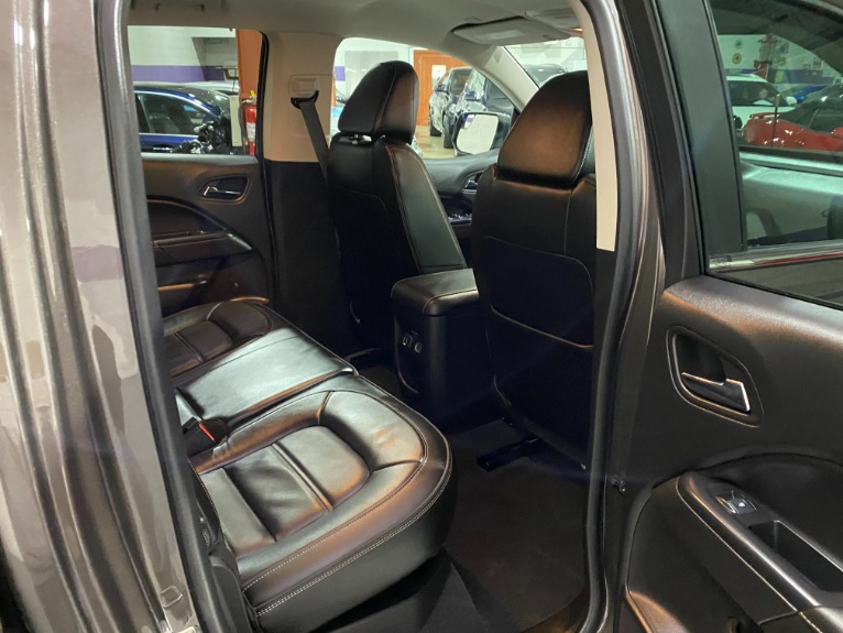 Used-2019-GMC-Canyon-Denali-4x4