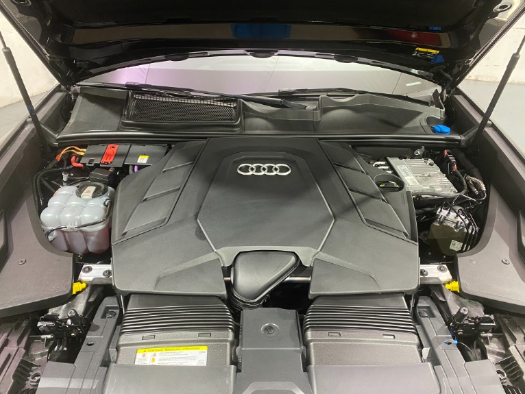 Used-2019-Audi-Q8-30T-quattro-Premium-Plus