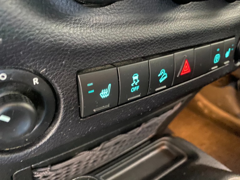 Used-2017-Jeep-Wrangler-Unlimited-Winter-Edition-4X4