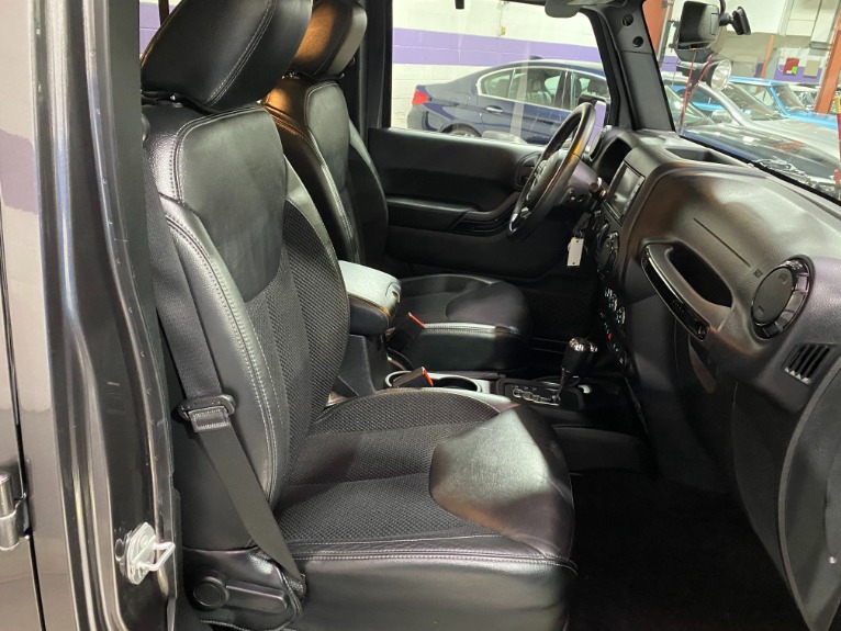 Used-2017-Jeep-Wrangler-Unlimited-Winter-Edition-4X4