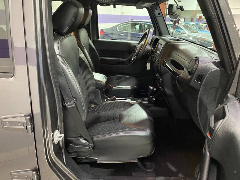 Used-2017-Jeep-Wrangler-Unlimited-Winter-Edition-4X4