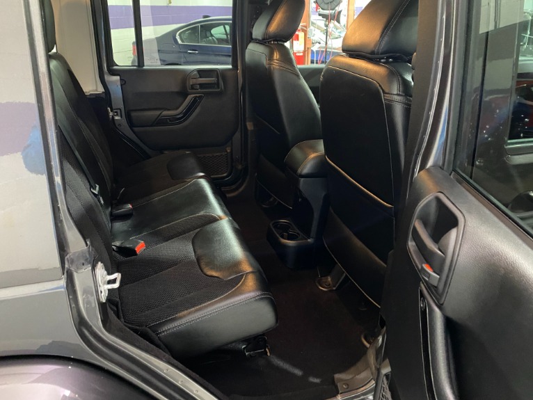 Used-2017-Jeep-Wrangler-Unlimited-Winter-Edition-4X4