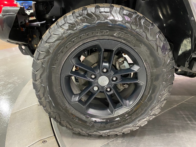 Used-2017-Jeep-Wrangler-Unlimited-Winter-Edition-4X4