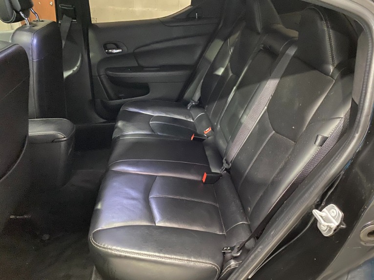Used-2014-Dodge-Avenger-SXT-FWD