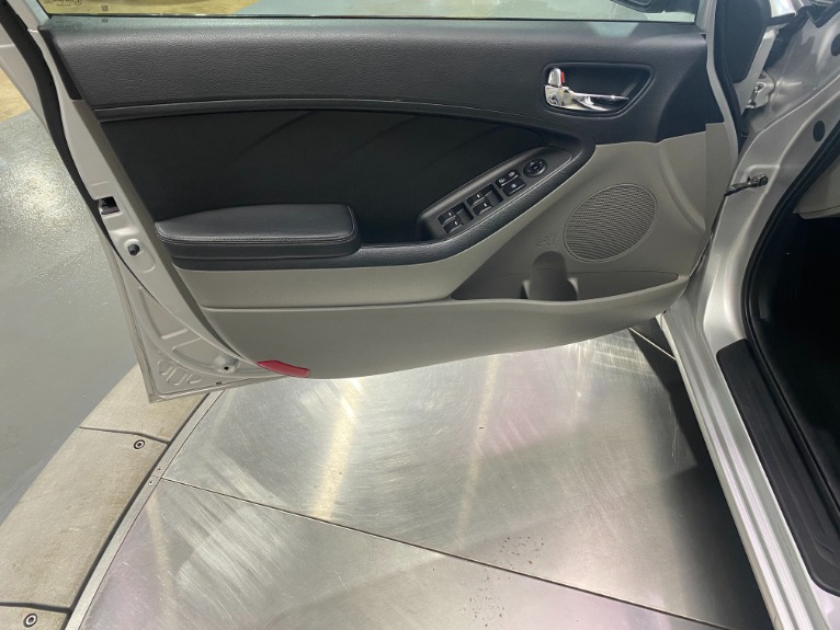 Used-2015-Kia-Forte-LX