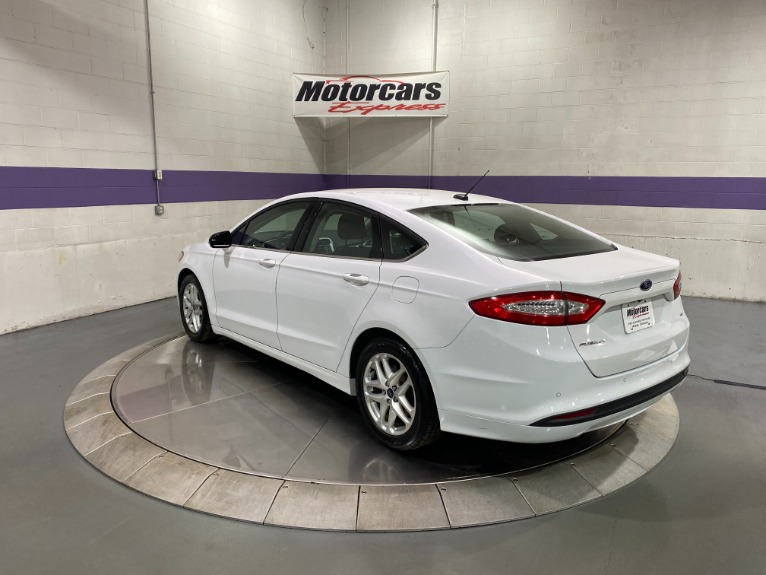 Used-2015-Ford-Fusion-SE-FWD