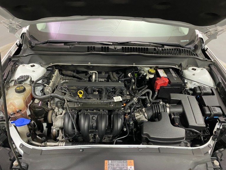 Used-2015-Ford-Fusion-SE-FWD