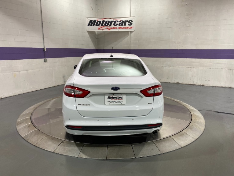 Used-2015-Ford-Fusion-SE-FWD