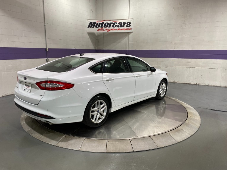 Used-2015-Ford-Fusion-SE-FWD