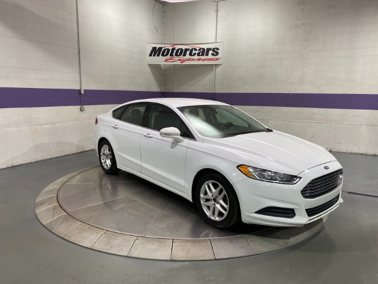 Used-2015-Ford-Fusion-SE-FWD