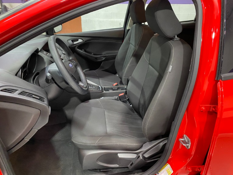 Used-2016-Ford-Focus-SE-FWD