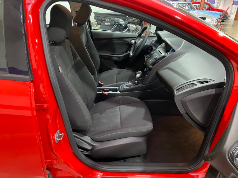 Used-2016-Ford-Focus-SE-FWD