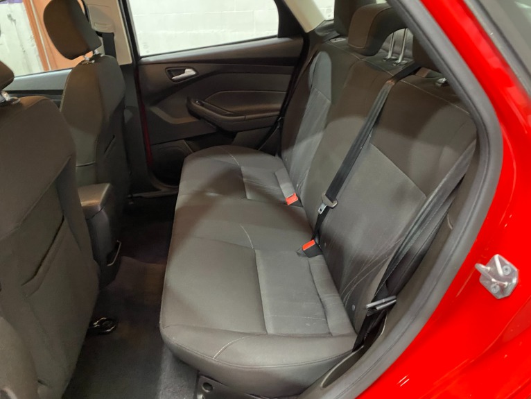 Used-2016-Ford-Focus-SE-FWD