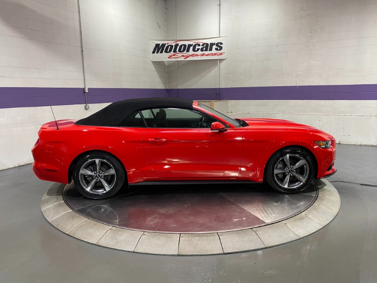 Used-2017-Ford-Mustang-Convertible-V6-RWD-Manual