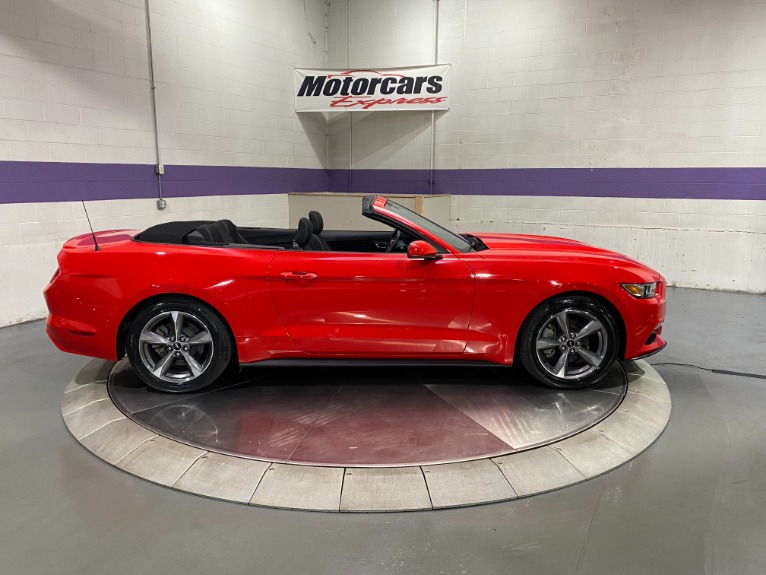 Used-2017-Ford-Mustang-Convertible-V6-RWD-Manual
