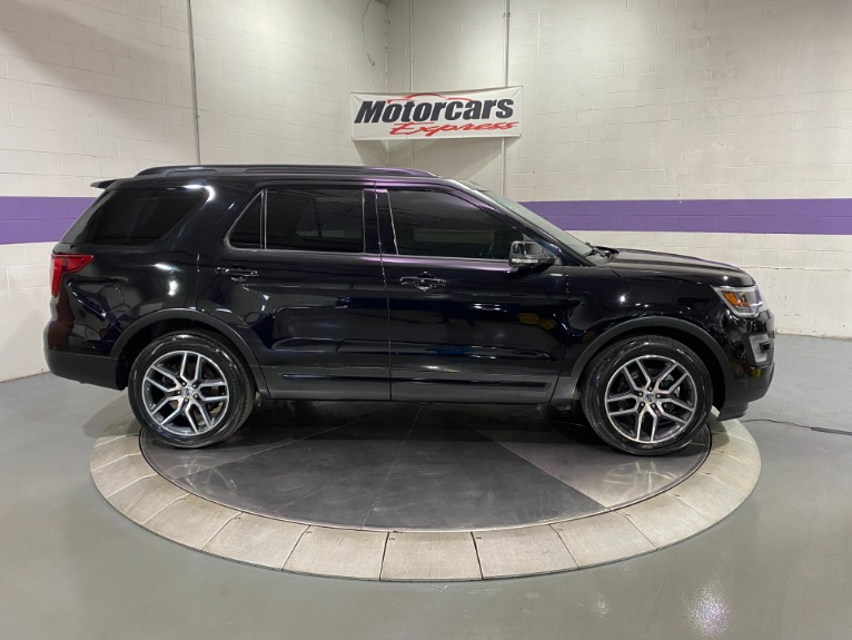 Used-2017-Ford-Explorer-Sport-AWD