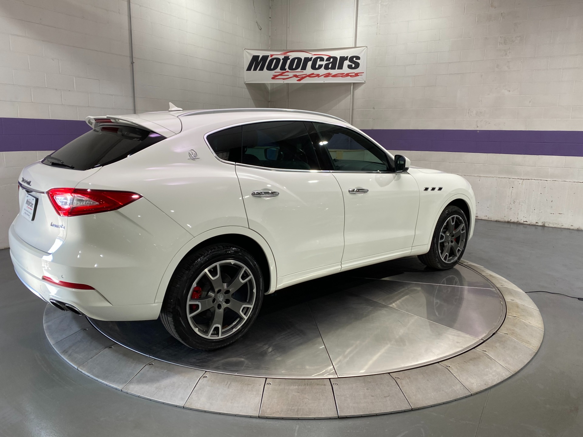 Used-2017-Maserati-Levante-AWD