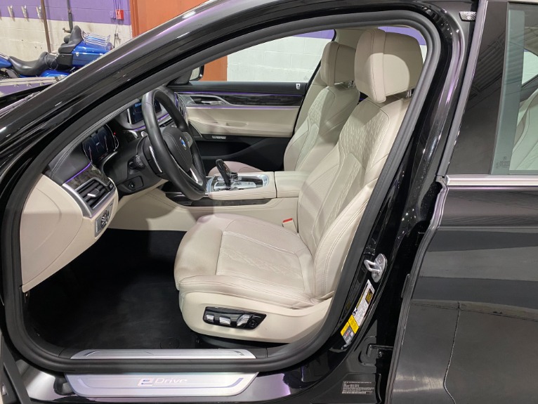 Used-2018-BMW-7-Series-740e-xDrive-iPerformance