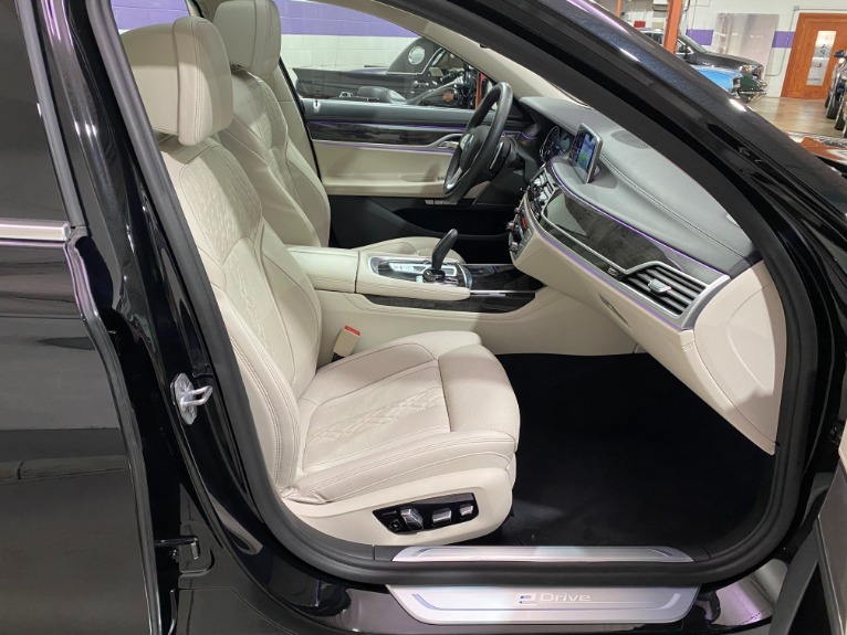 Used-2018-BMW-7-Series-740e-xDrive-iPerformance
