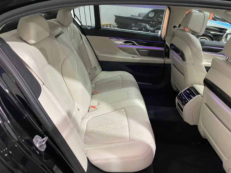 Used-2018-BMW-7-Series-740e-xDrive-iPerformance