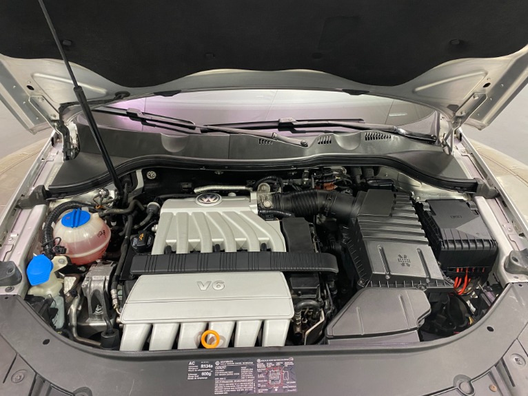 Used-2006-Volkswagen-Passat-36