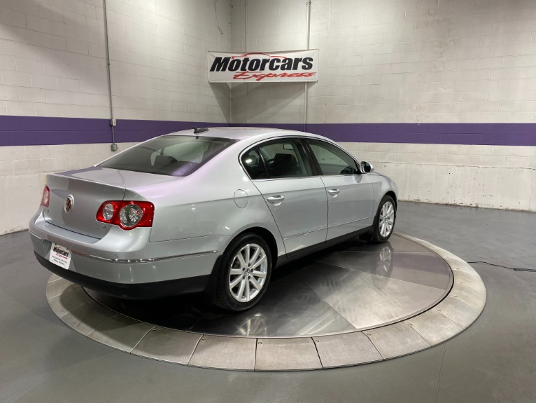 Used-2006-Volkswagen-Passat-36