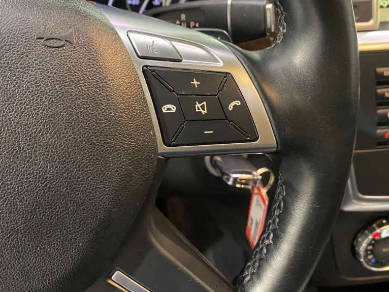 Used-2012-Mercedes-Benz-M-Class-ML-350