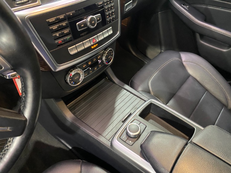Used-2012-Mercedes-Benz-M-Class-ML-350