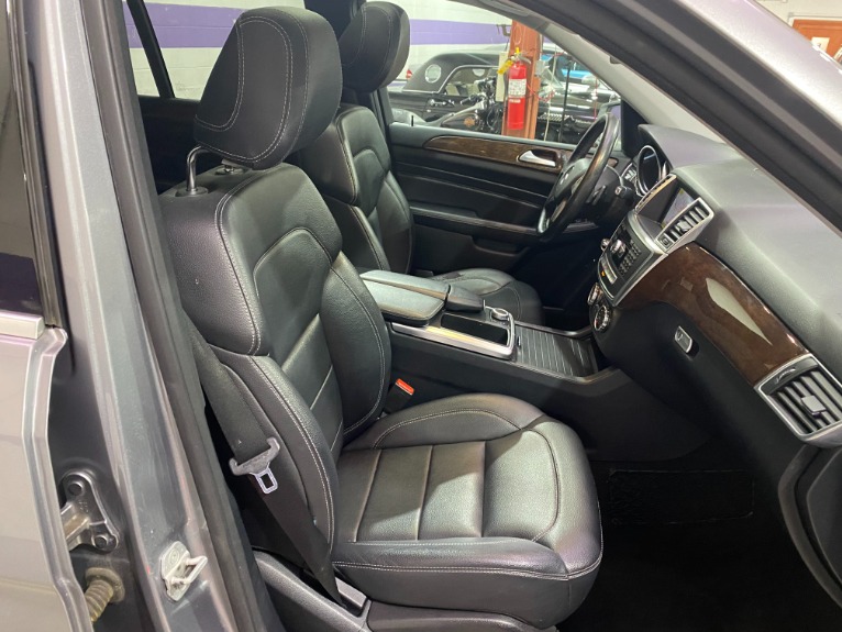 Used-2012-Mercedes-Benz-M-Class-ML-350