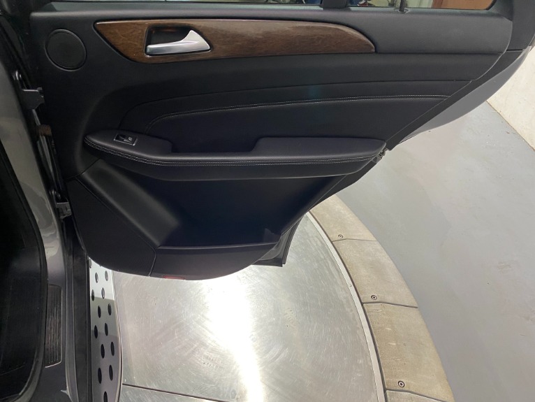 Used-2012-Mercedes-Benz-M-Class-ML-350