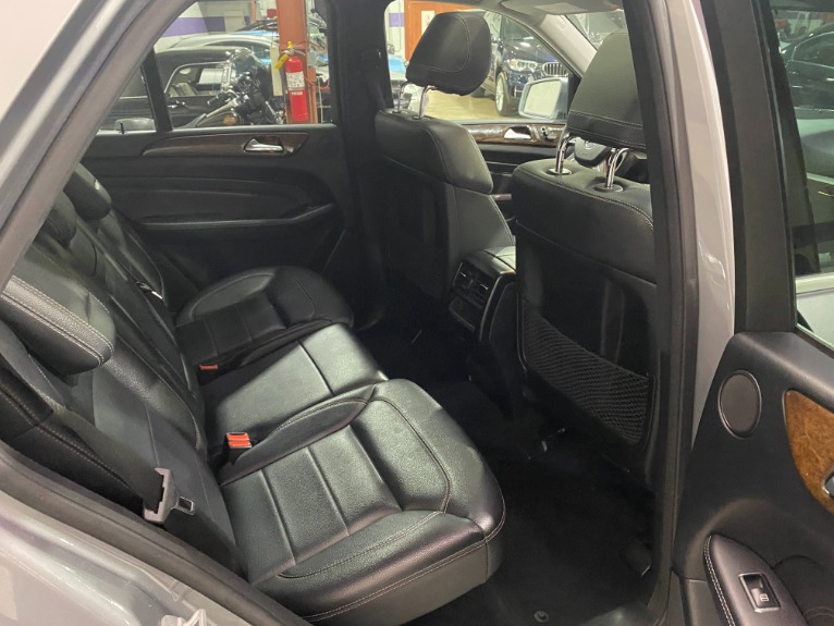 Used-2012-Mercedes-Benz-M-Class-ML-350